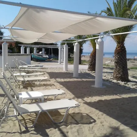 Umbrella Lägenhetshotell Kávos