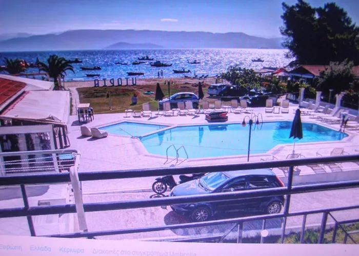 Ξενοδοχείο με διαμερίσματα Umbrella Κάβος