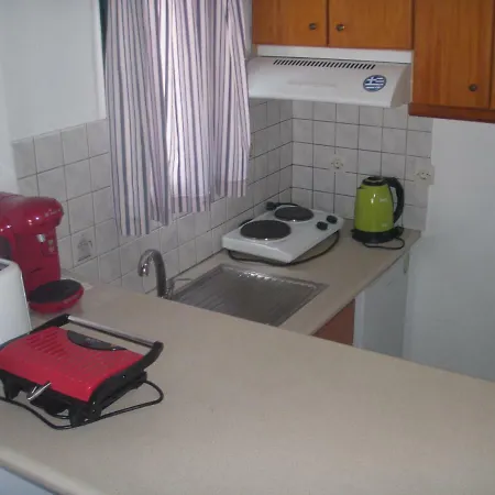 Ξενοδοχείο με διαμερίσματα Umbrella 4*